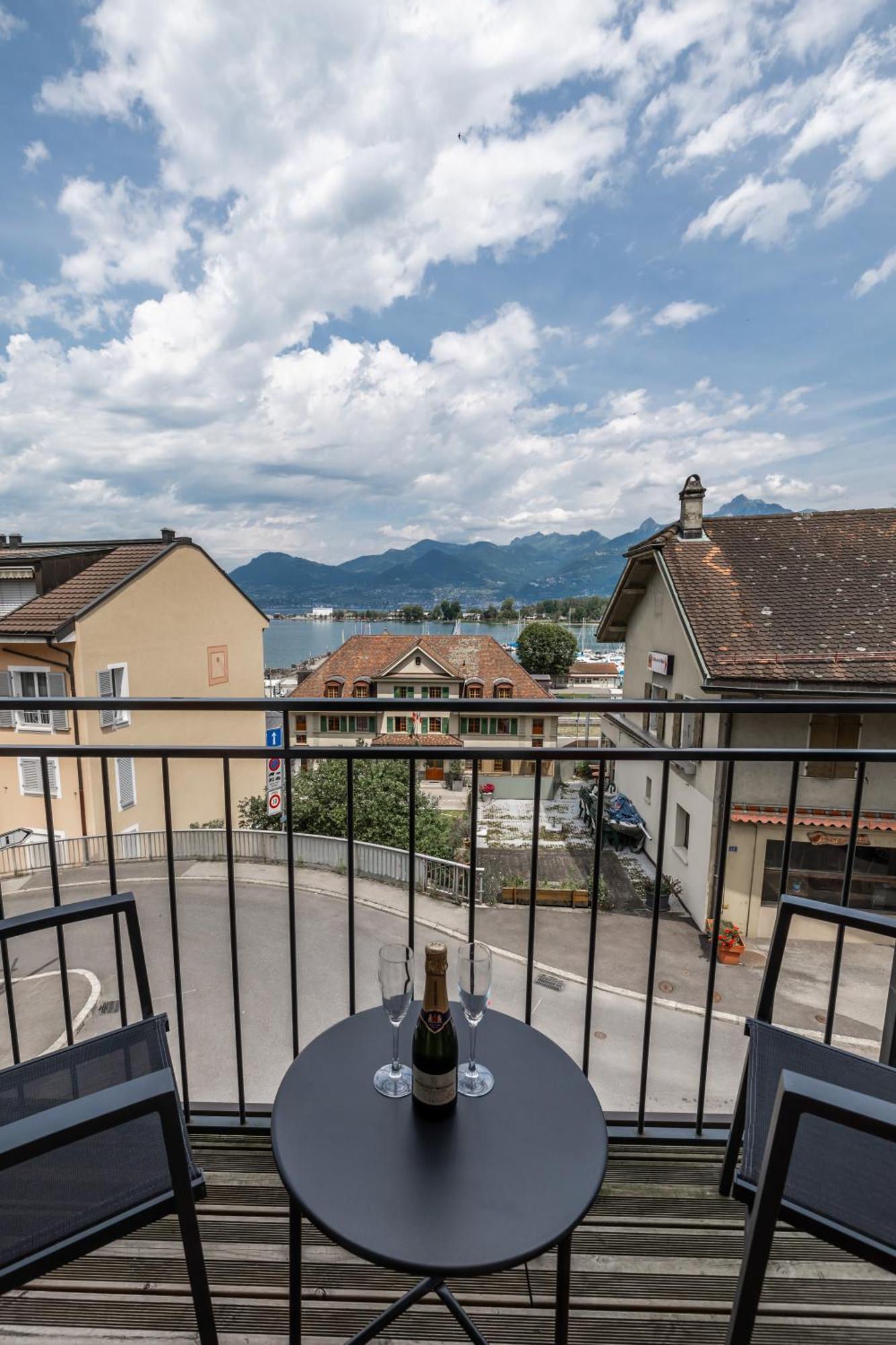 Aloha Chambres Port-Valais Екстер'єр фото